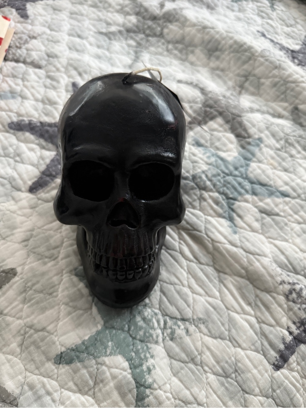 Black Skull Accent Candle - Best Candle Collection